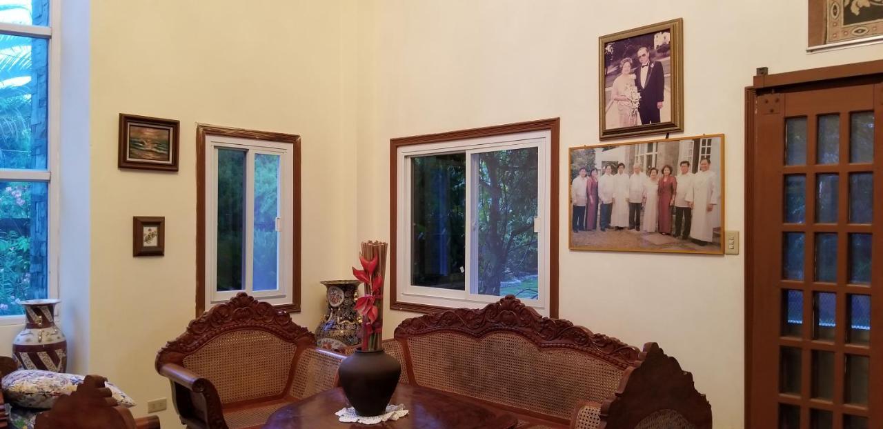 Buenavista Family Inn Tagudin Extérieur photo