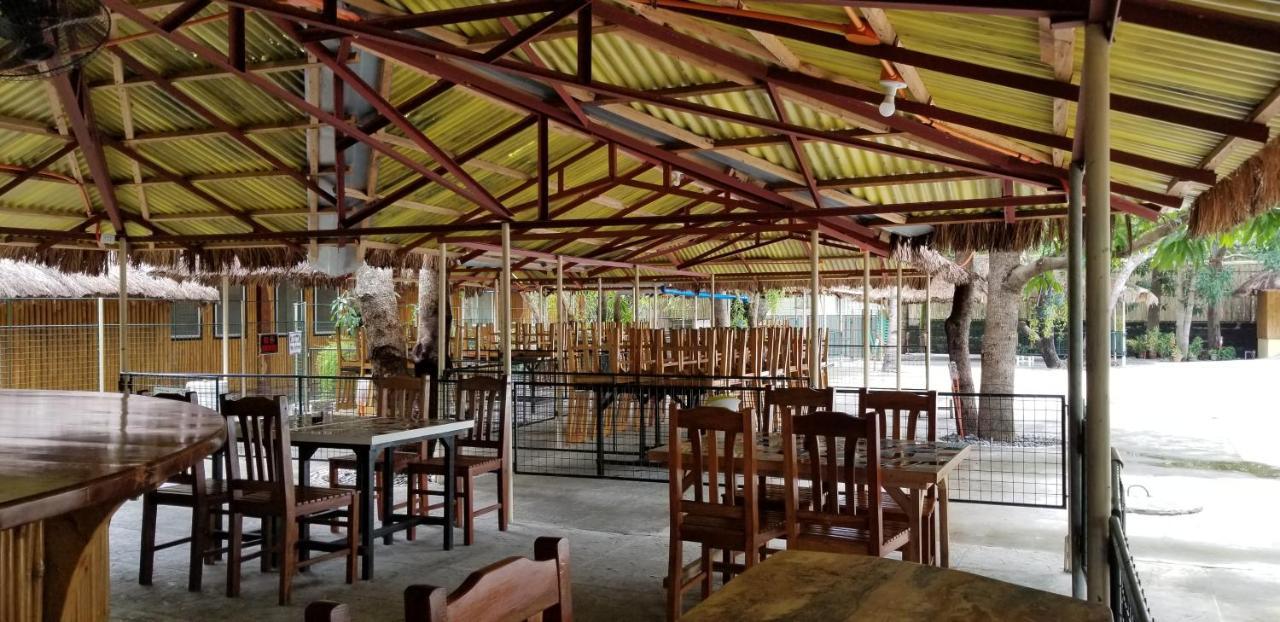 Buenavista Family Inn Tagudin Extérieur photo