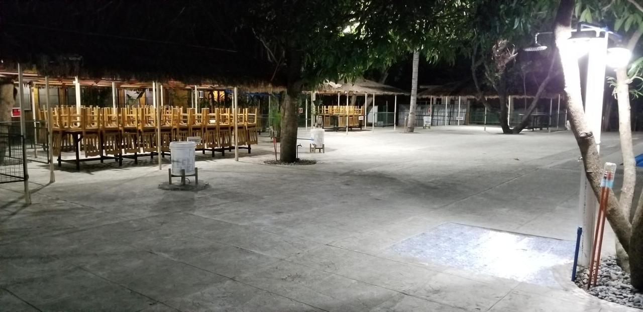 Buenavista Family Inn Tagudin Extérieur photo