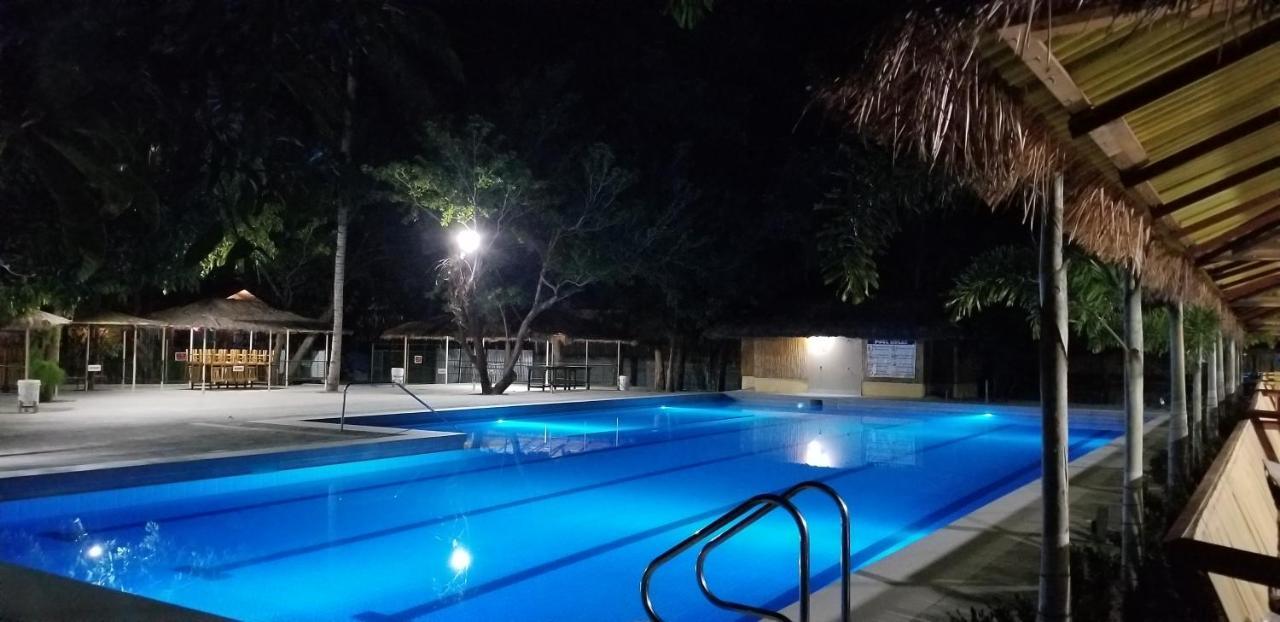 Buenavista Family Inn Tagudin Extérieur photo